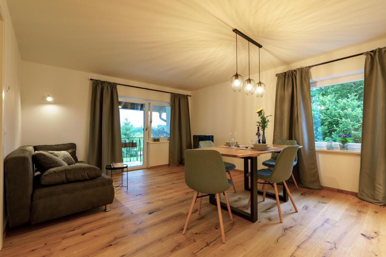 Ferienwohnung Poelzl Chieming Luaran gambar