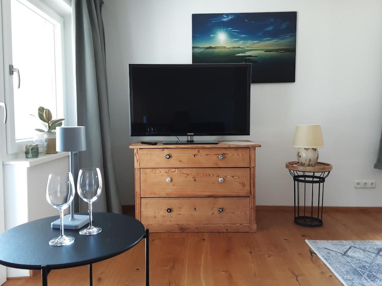 Ferienwohnung Poelzl Chieming Luaran gambar